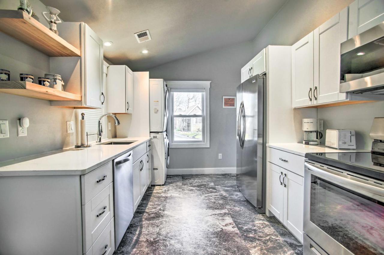 Updated Buzzards Bay Beach Cottage Walk To Shore! Борн Екстер'єр фото