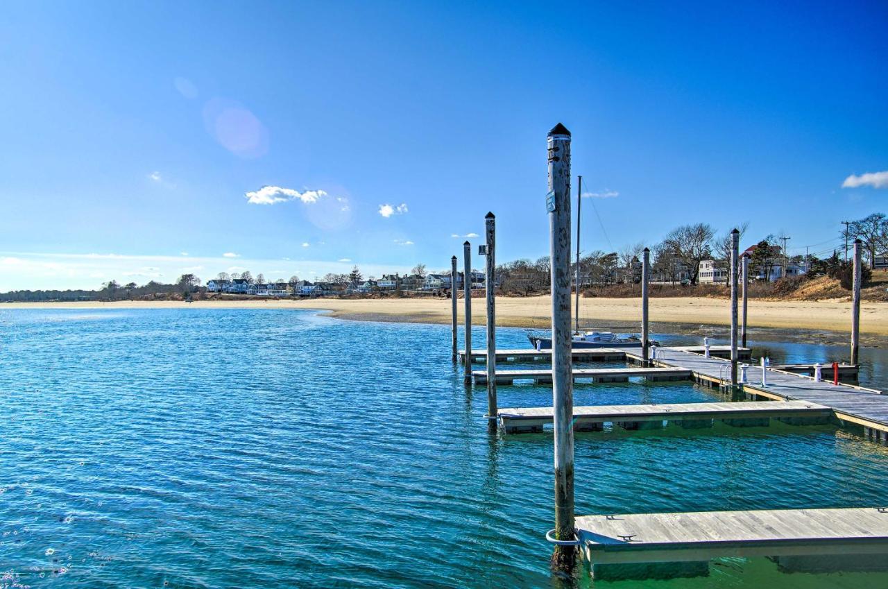 Updated Buzzards Bay Beach Cottage Walk To Shore! Борн Екстер'єр фото